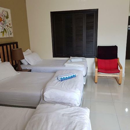 Kampong Tanjong Pechah Gold Coast Morib Ain Studio מראה חיצוני תמונה