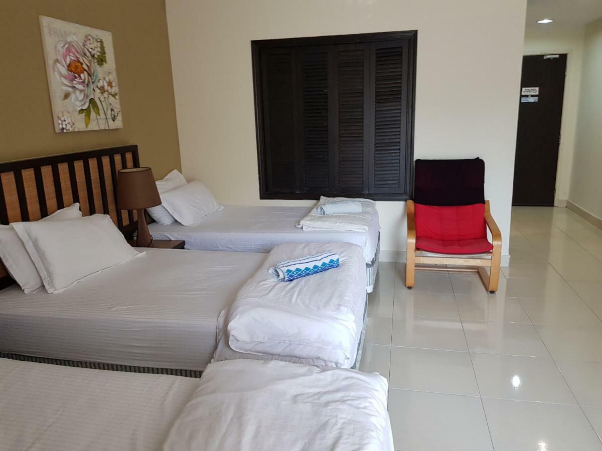 Kampong Tanjong Pechah Gold Coast Morib Ain Studio מראה חיצוני תמונה